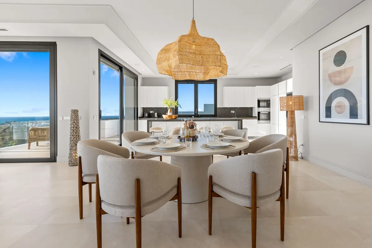 Detached Villa in El Paraiso