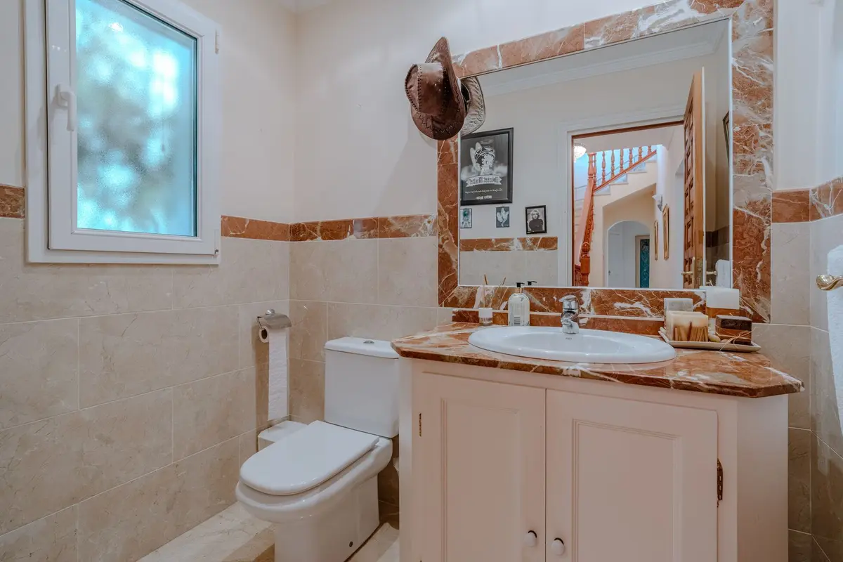 Detached Villa in El Paraiso