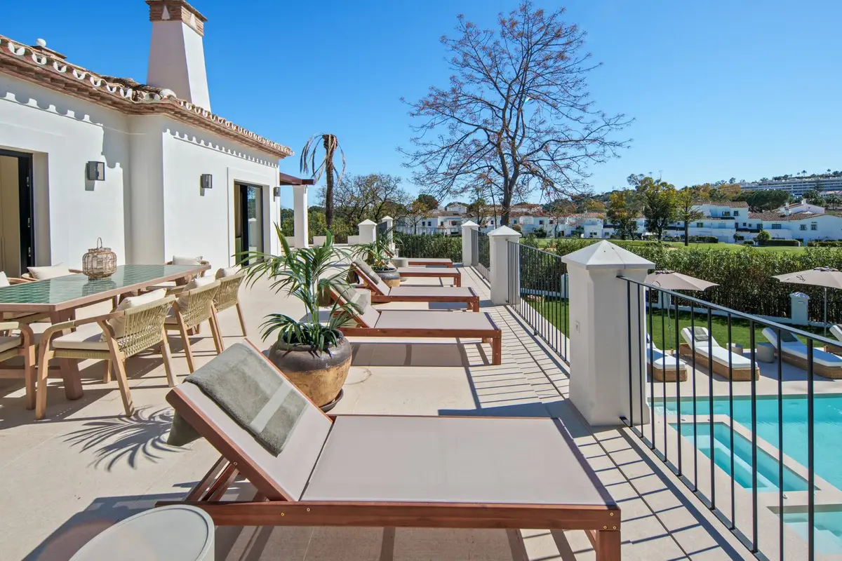 Detached Villa in Nueva Andalucía