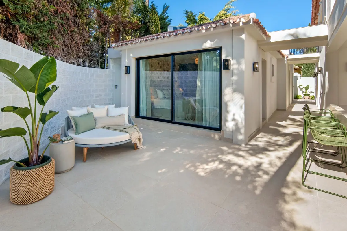Detached Villa in Nueva Andalucía