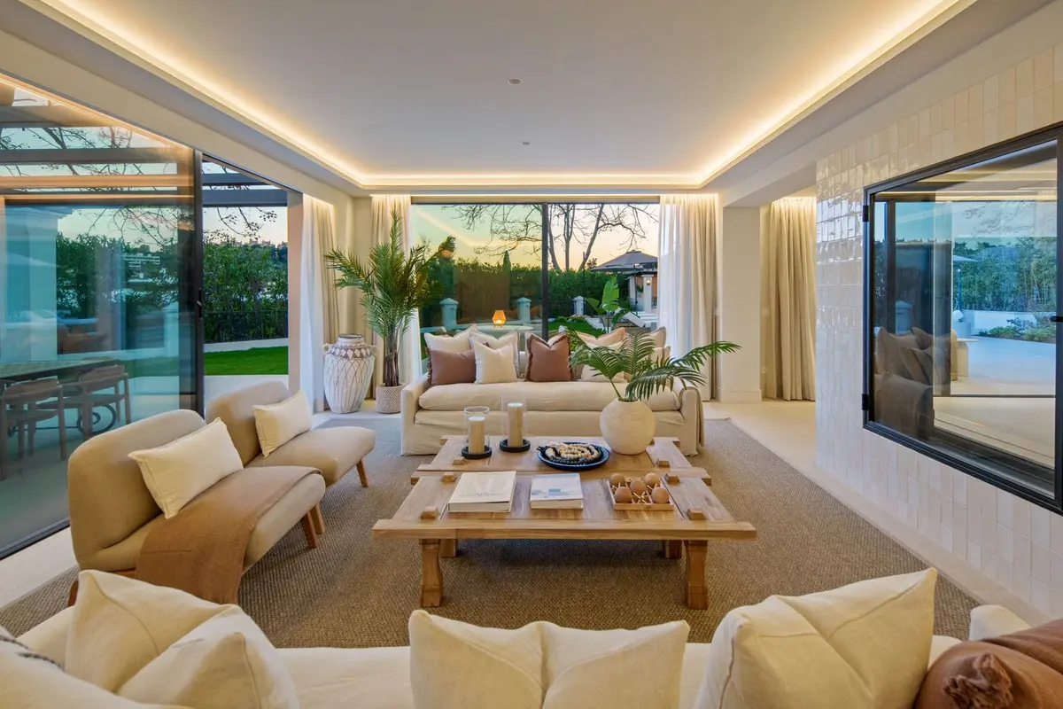 Detached Villa in Nueva Andalucía