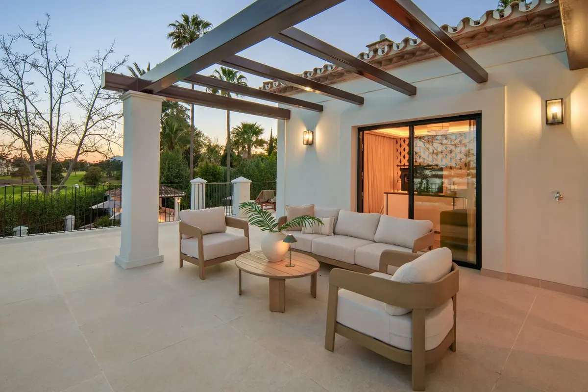 Detached Villa in Nueva Andalucía