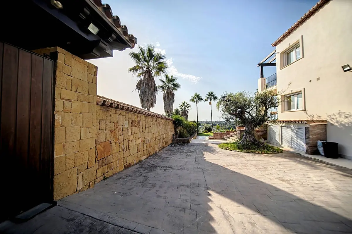 Detached Villa in Estepona