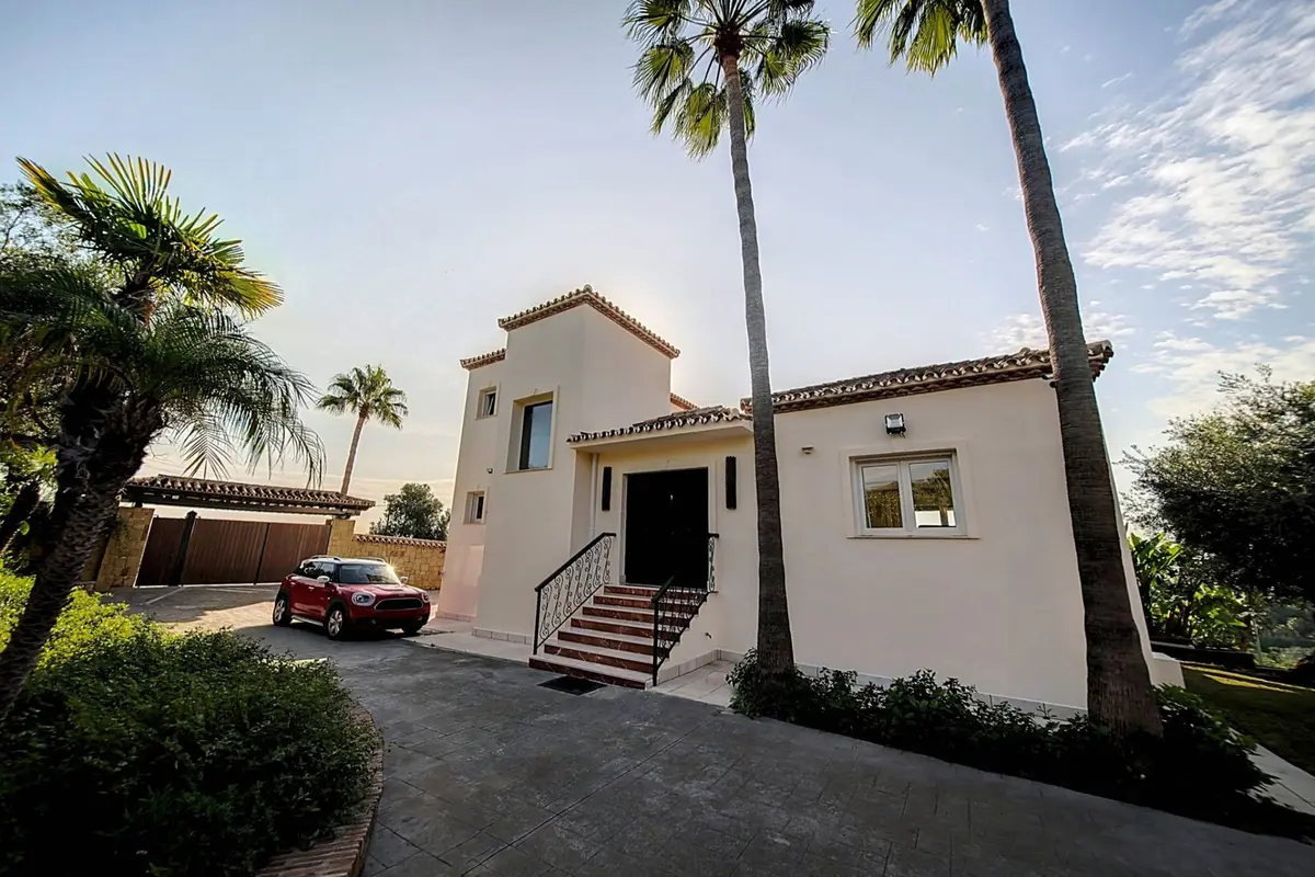 Detached Villa in Estepona
