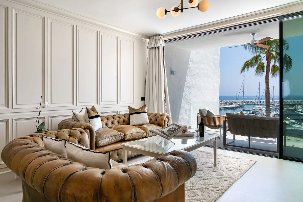 Middle Floor Apartment in Puerto Banús