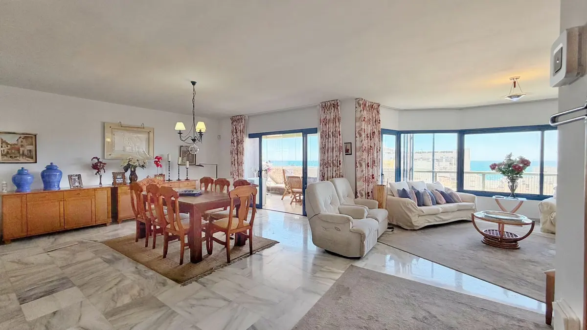 Middle Floor Apartment in Marbella