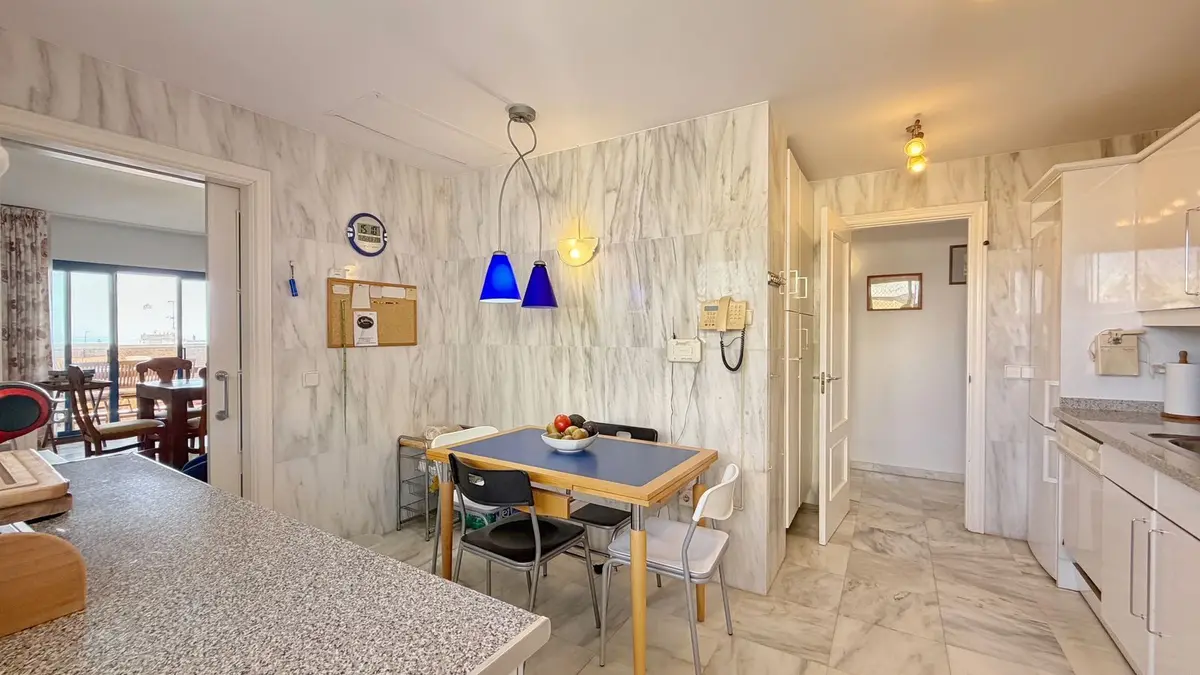 Middle Floor Apartment in Marbella