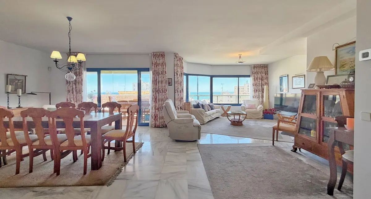 Middle Floor Apartment in Marbella