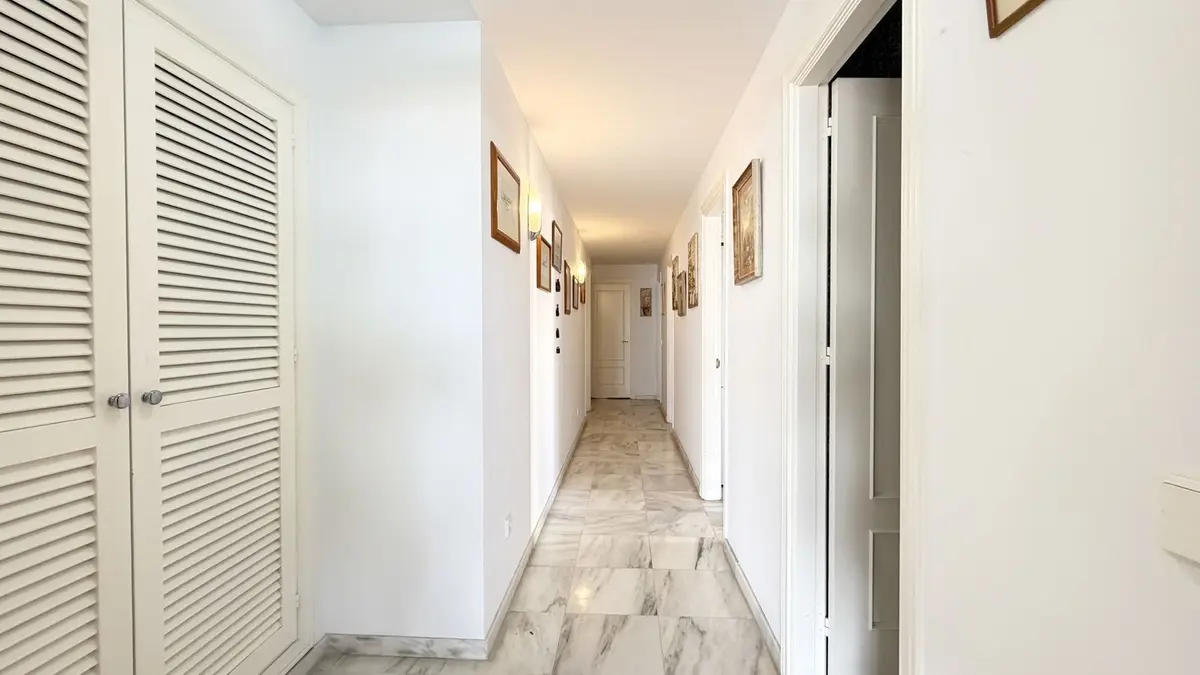 Middle Floor Apartment in Marbella