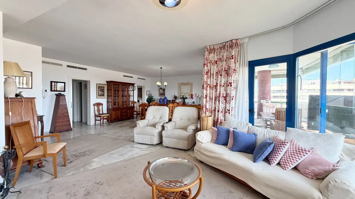 Middle Floor Apartment in Marbella