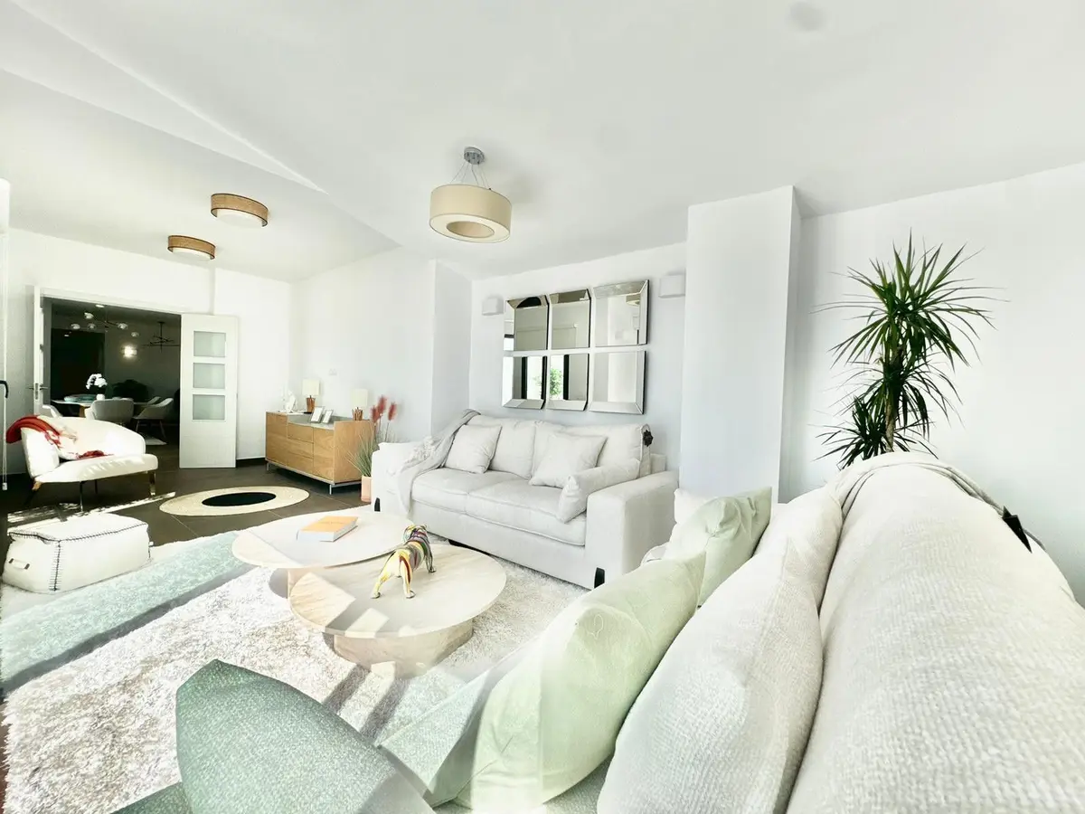 Middle Floor Apartment in Puerto Banús