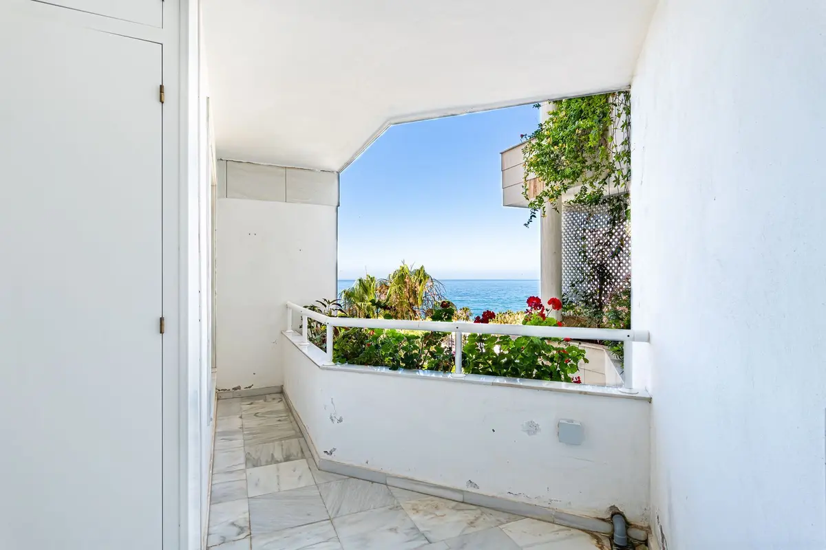 Middle Floor Apartment in Marbella