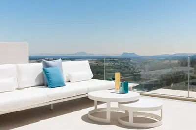 Golf View Garden Apartment in Montemayor-Marbella Club