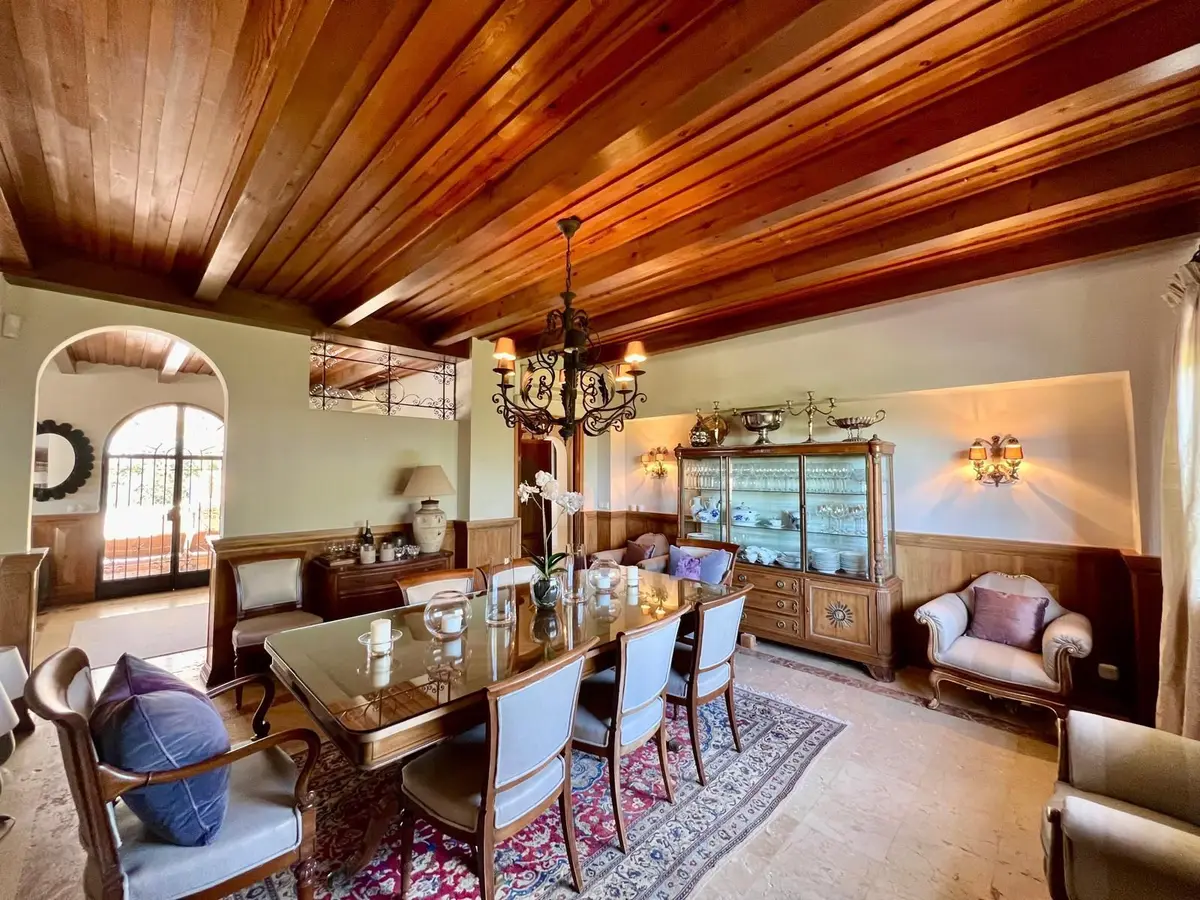 Detached Villa in Elviria