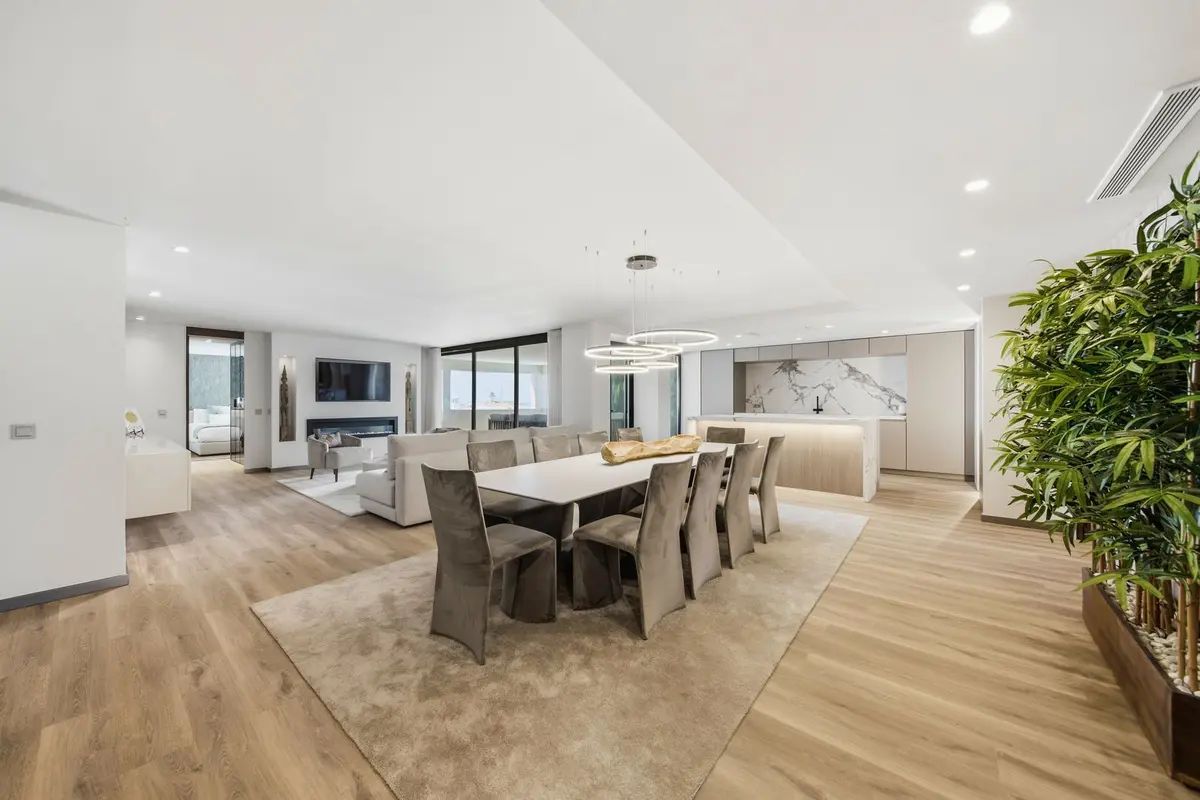 Middle Floor Apartment in Puerto Banús