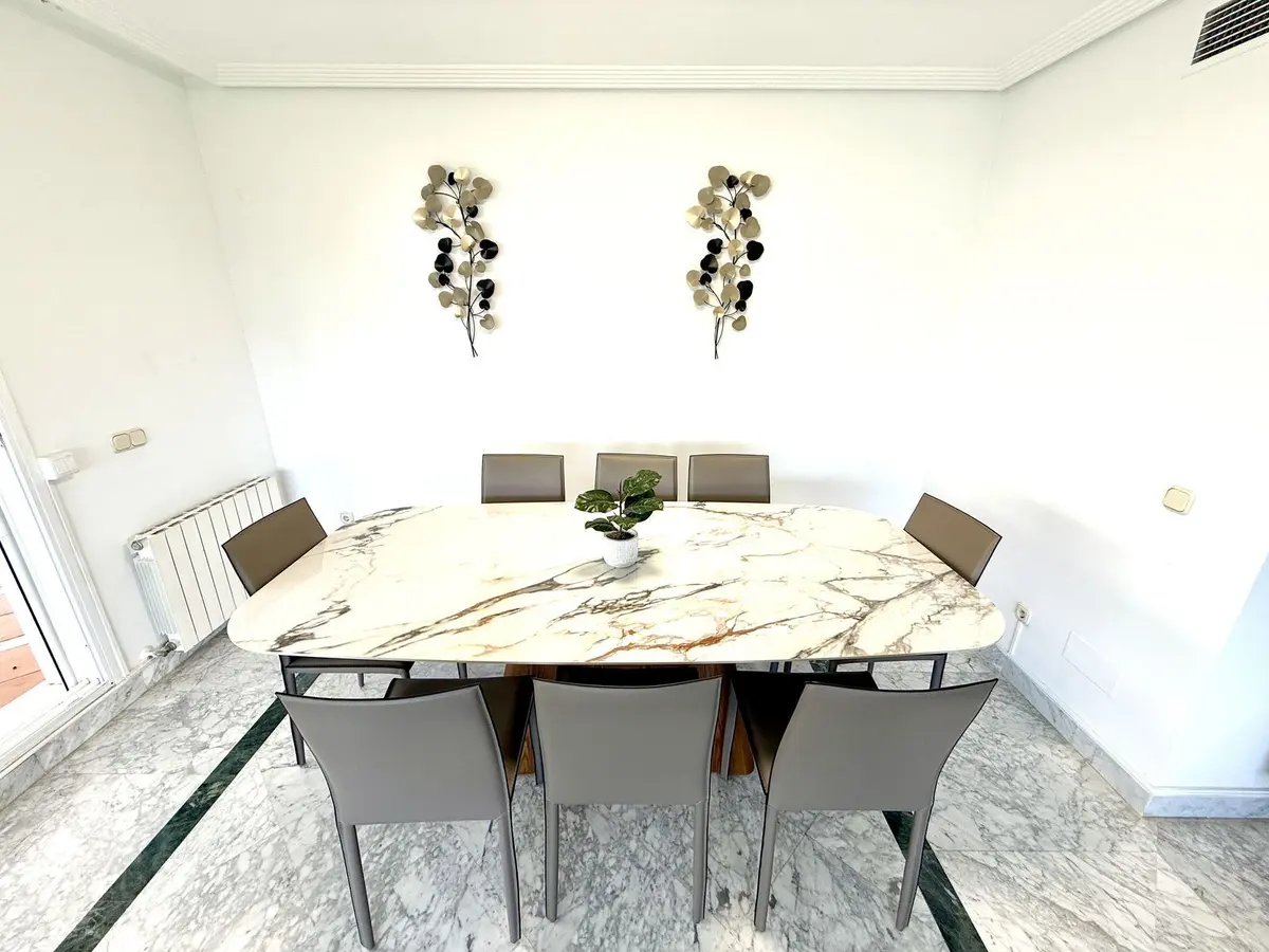 Middle Floor Apartment in Puerto Banús
