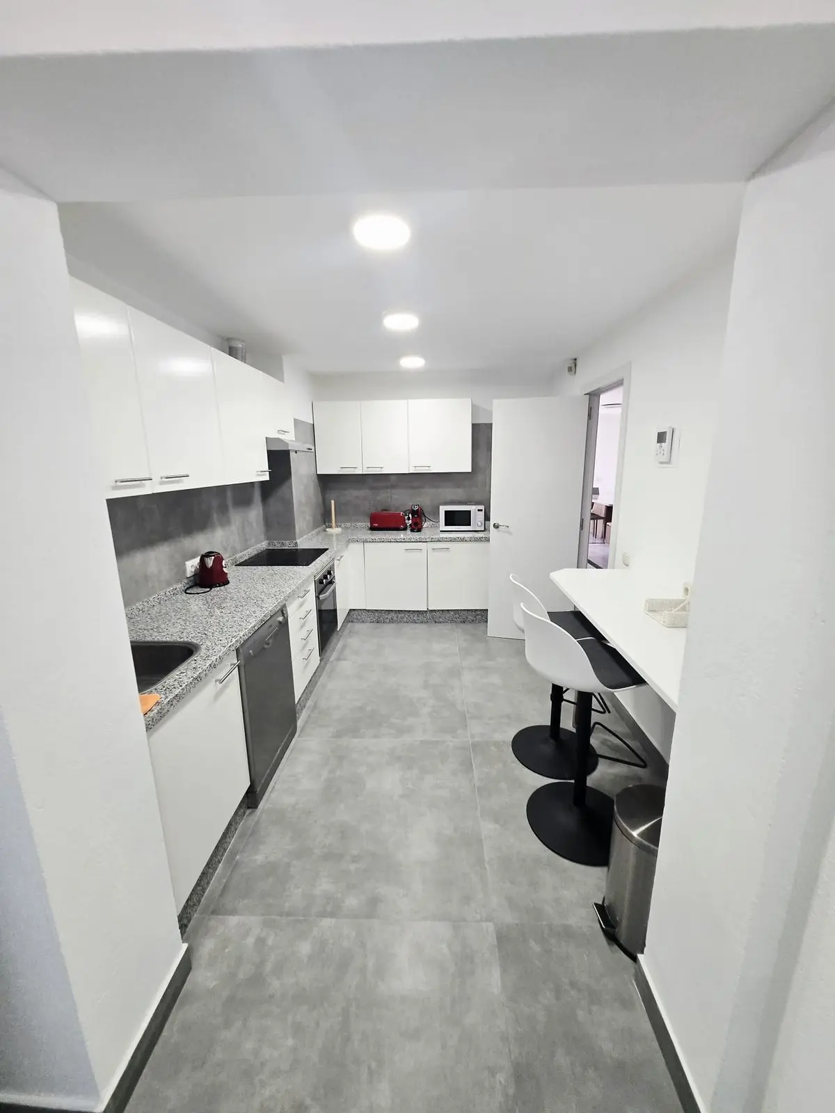 Middle Floor Apartment in Puerto Banús