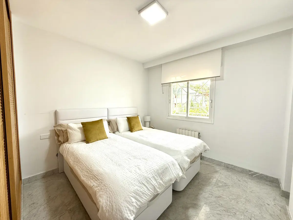 Middle Floor Apartment in Puerto Banús