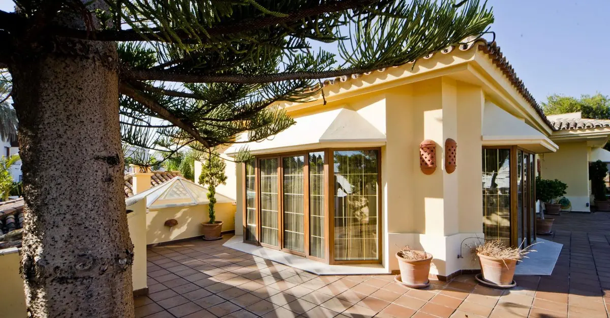 Detached Villa in Nueva Andalucía