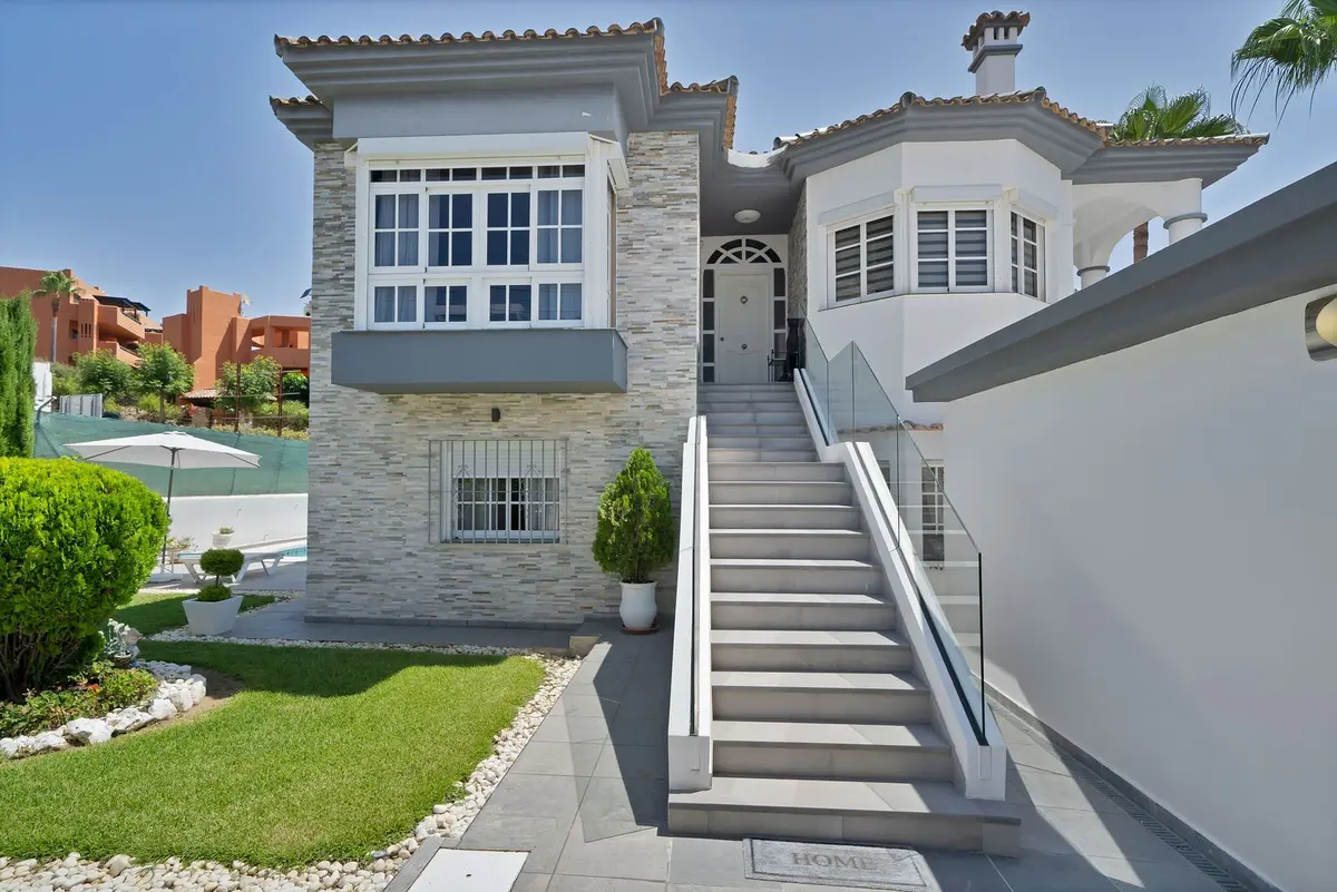 Detached Villa in Estepona