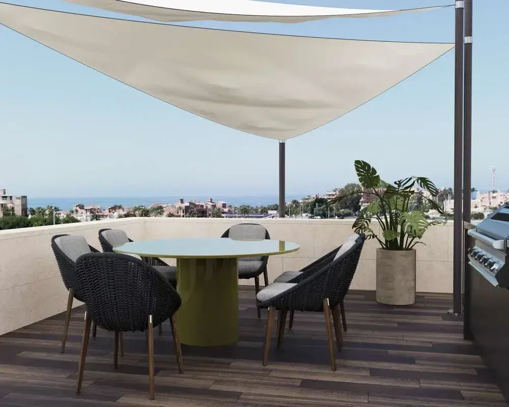 Top Floor Apartment in Estepona