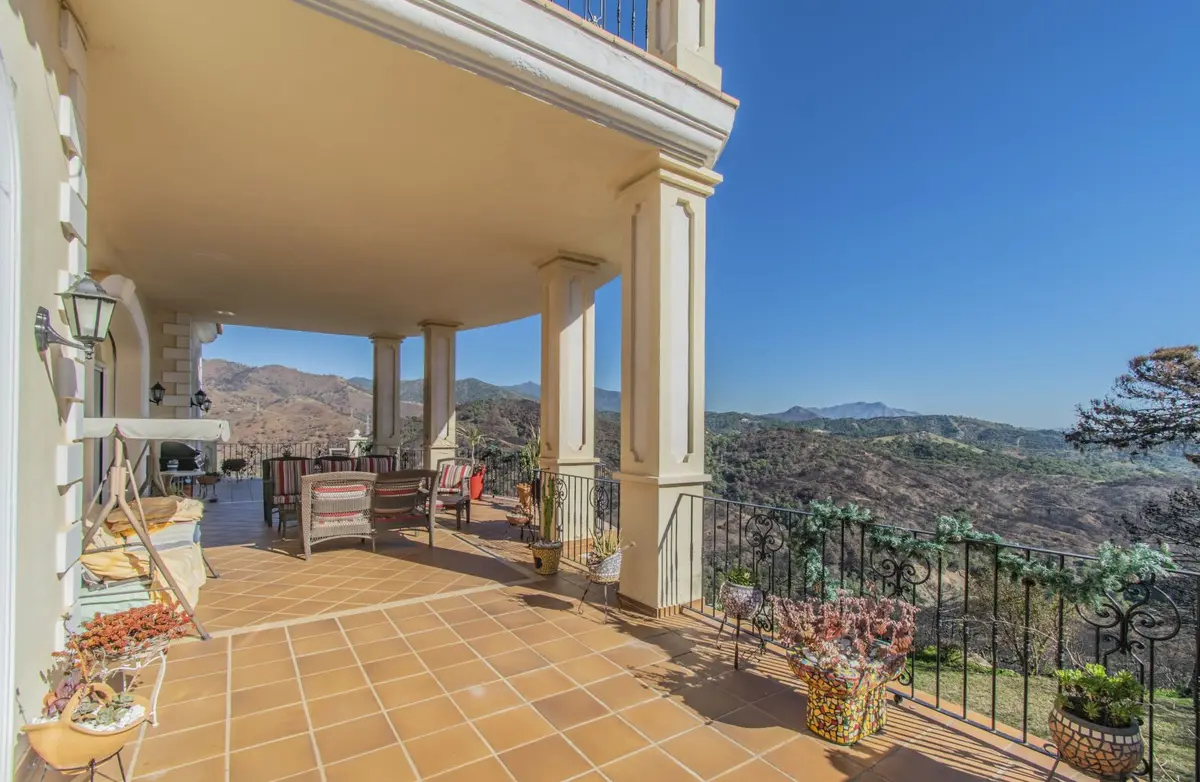 Detached Villa in Estepona
