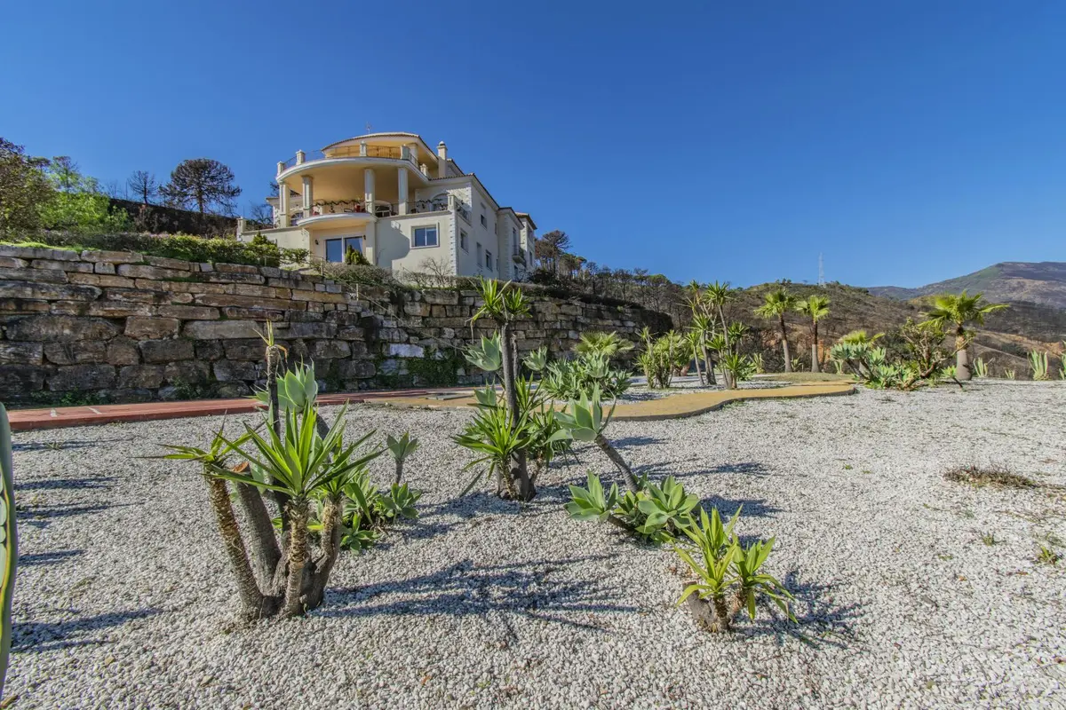 Detached Villa in Estepona