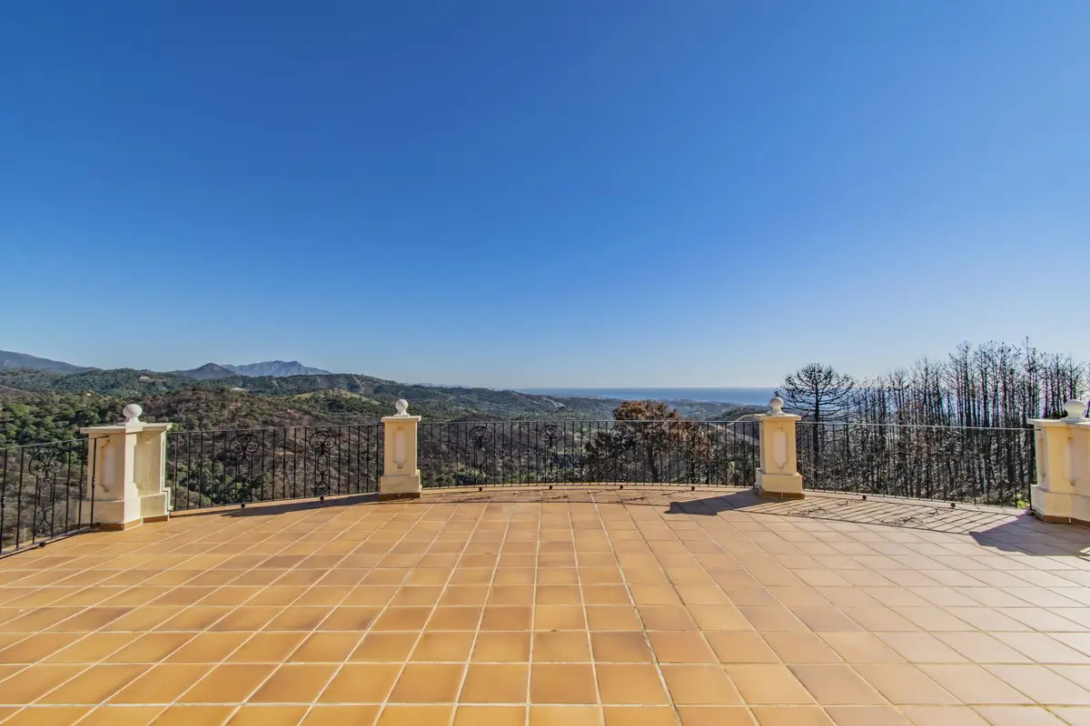 Detached Villa in Estepona