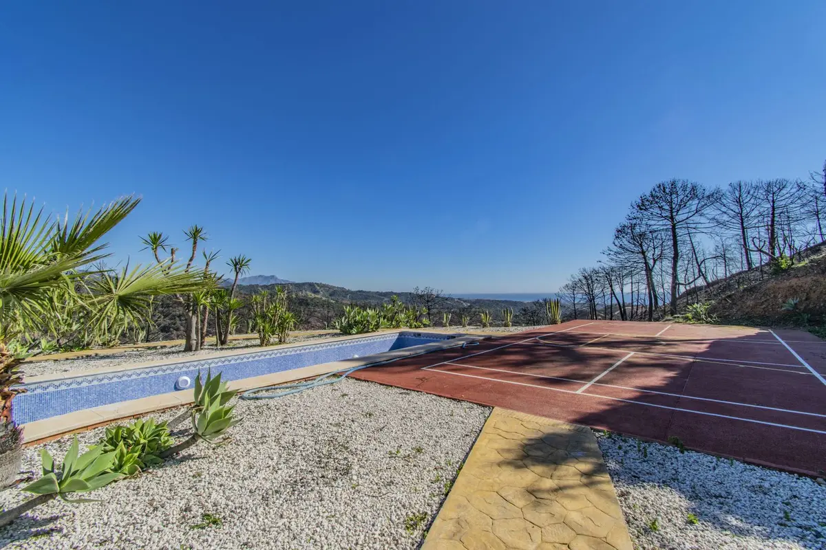 Detached Villa in Estepona