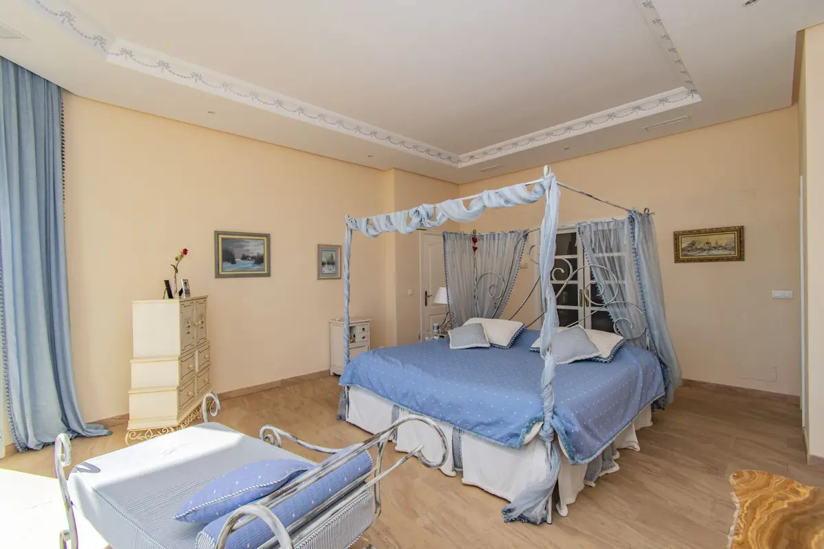 Detached Villa in Estepona