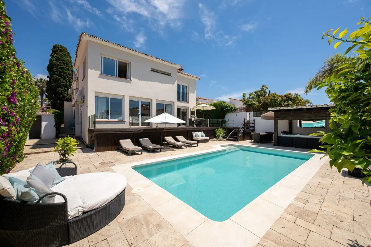 Detached Villa in Río Real