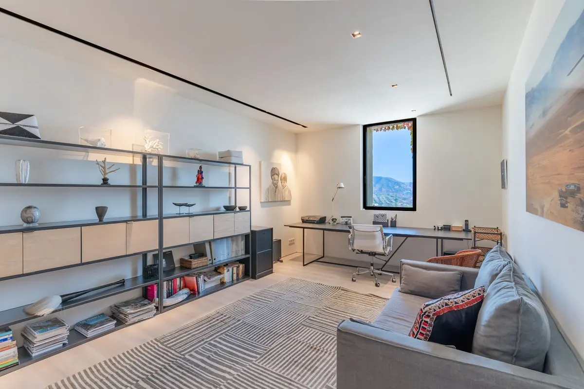 Detached Villa in Elviria