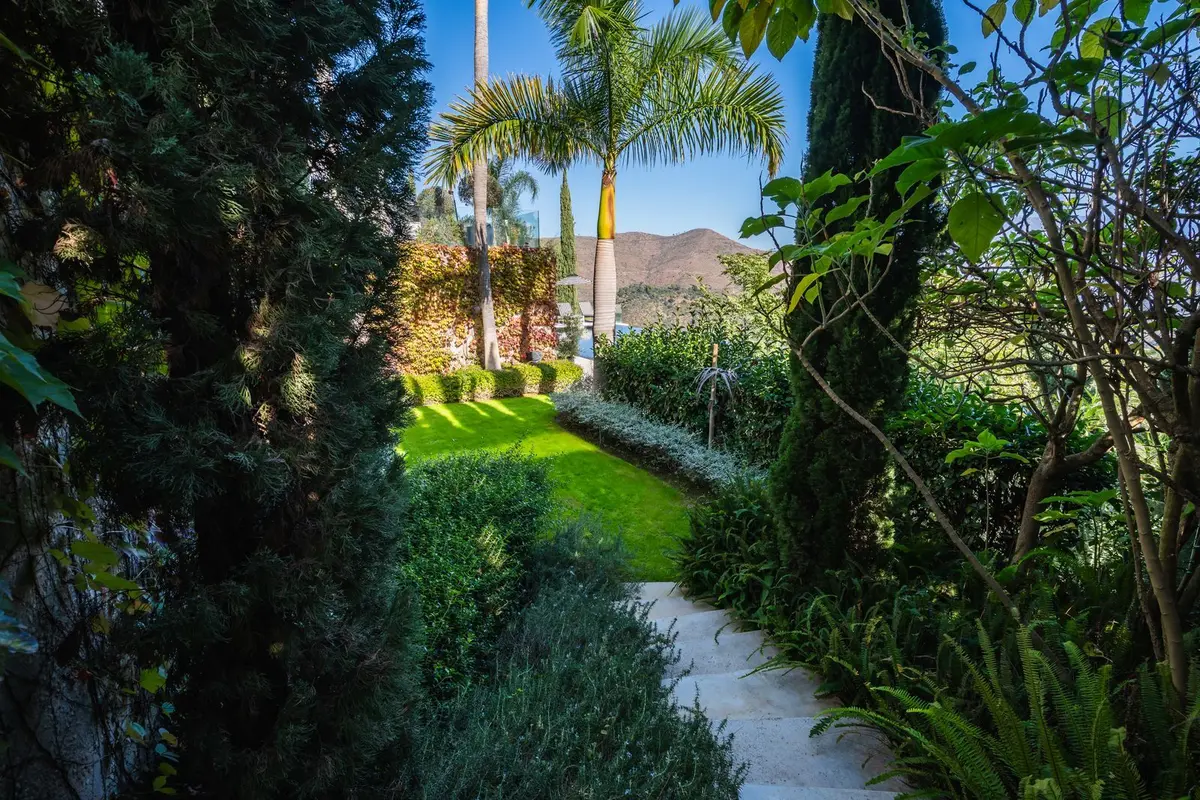 Detached Villa in Elviria
