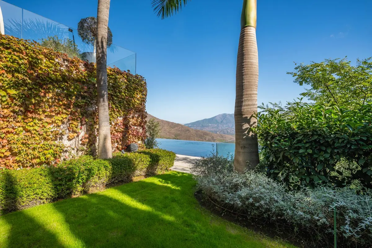 Detached Villa in Elviria