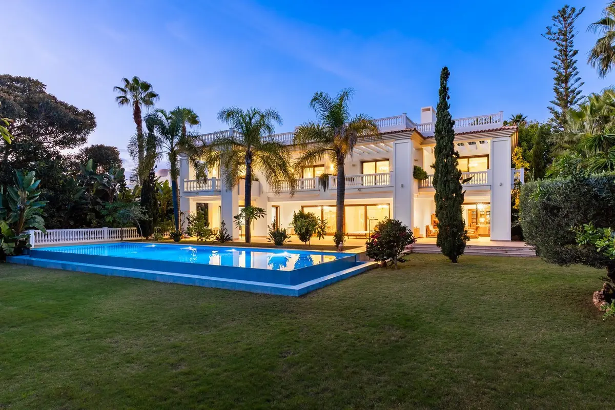 Detached Villa in Estepona