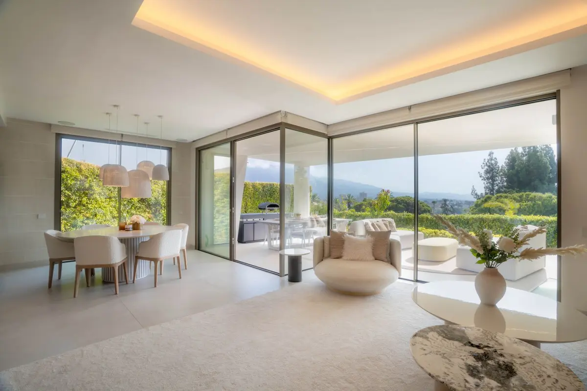 Detached Villa in Nueva Andalucía