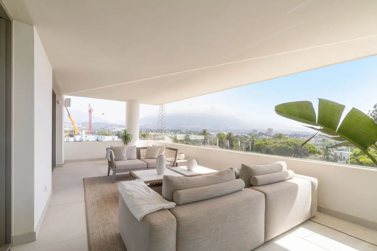 Detached Villa in Nueva Andalucía