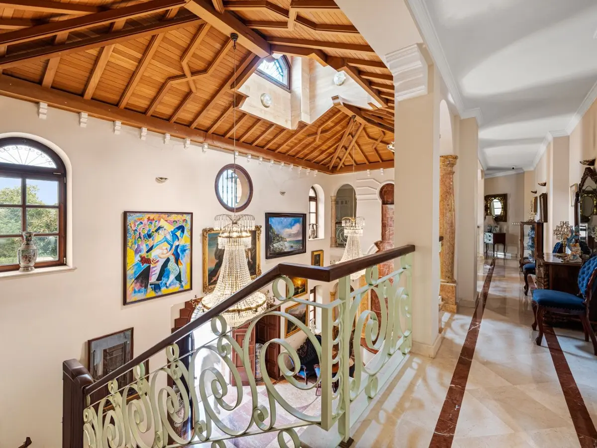 Detached Villa in Nueva Andalucía