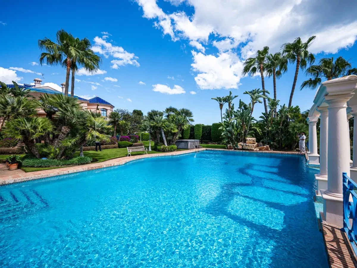 Detached Villa in Nueva Andalucía