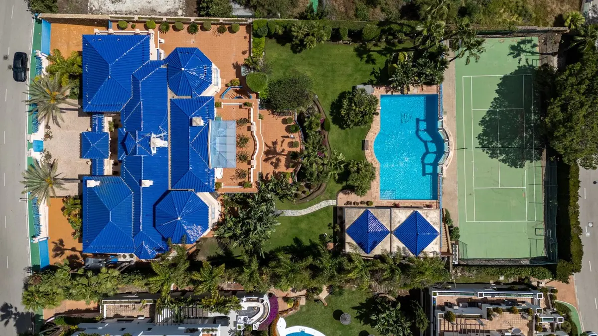 Detached Villa in Nueva Andalucía