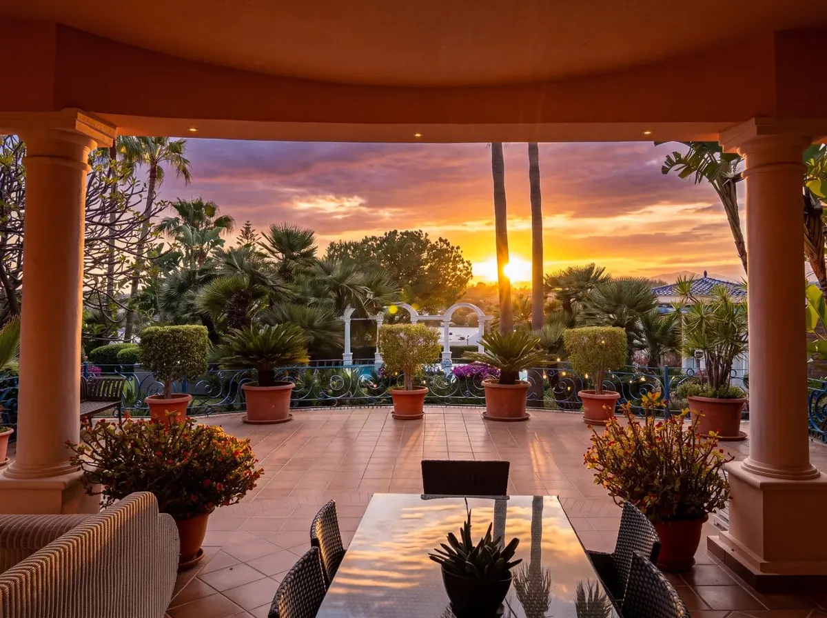 Detached Villa in Nueva Andalucía