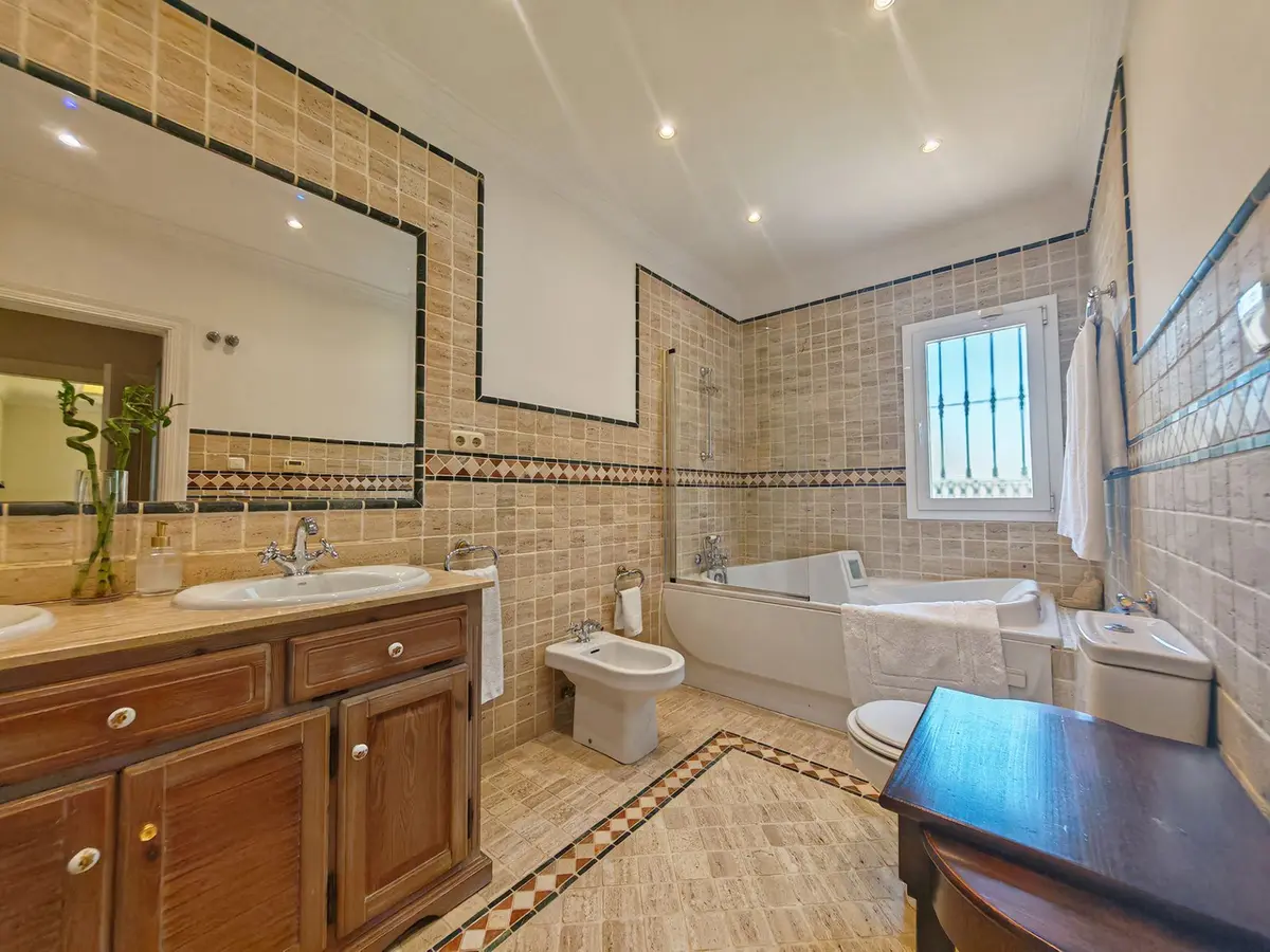 Detached Villa in Elviria
