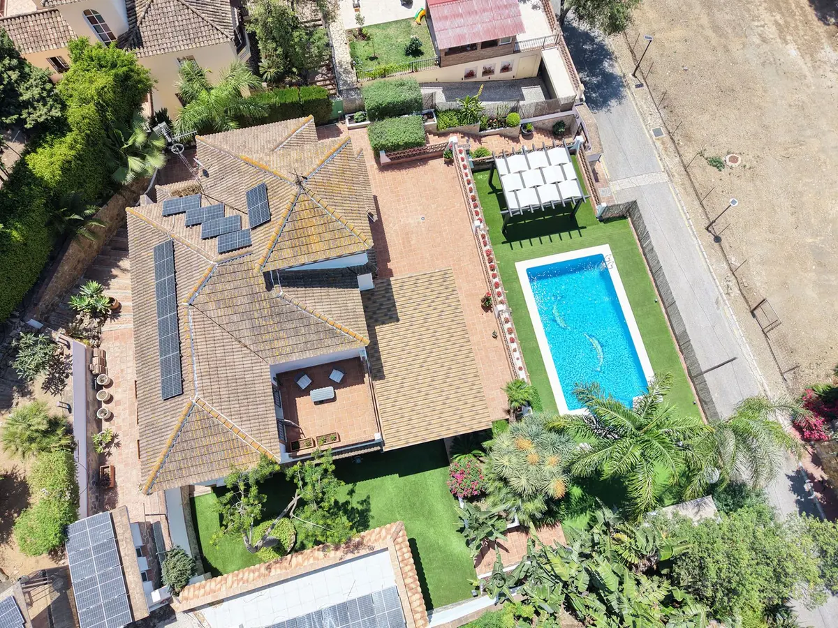 Detached Villa in Elviria