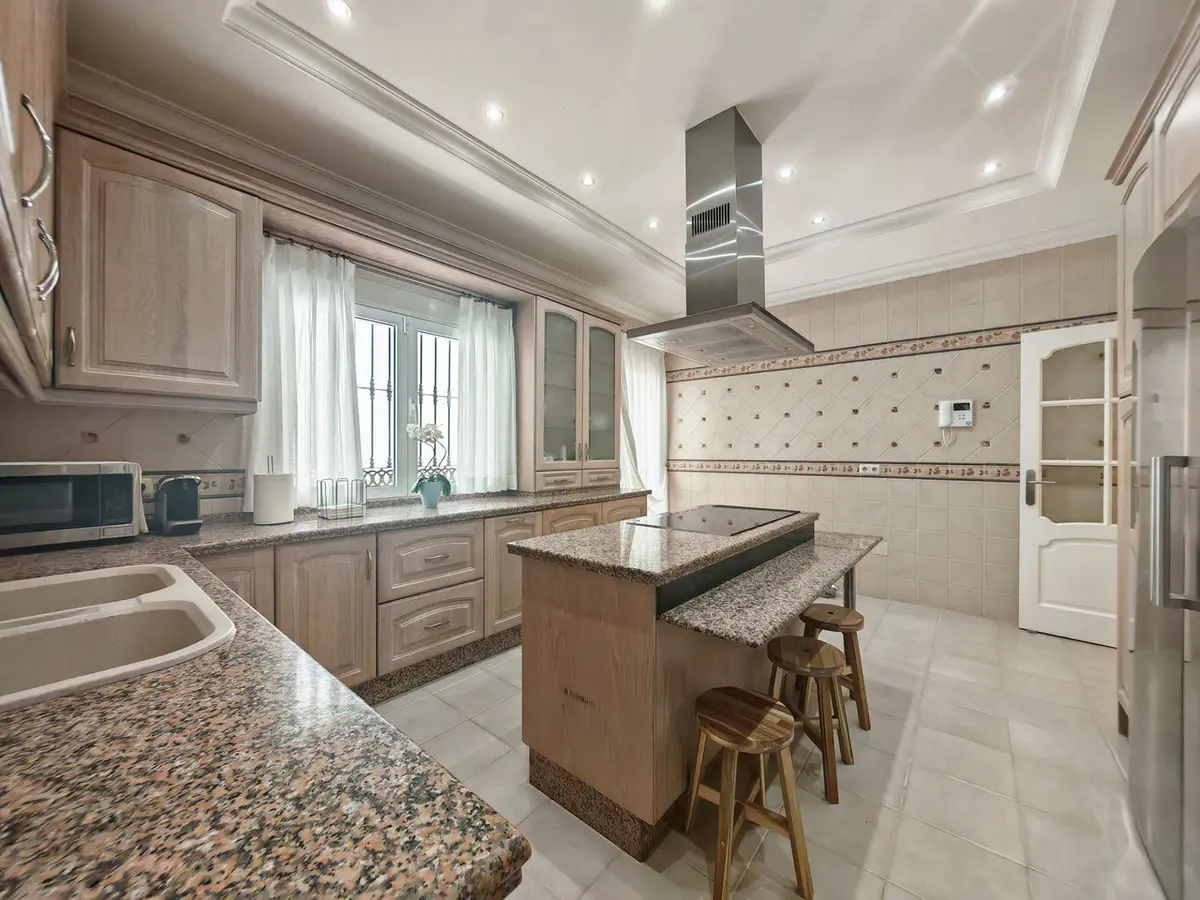 Detached Villa in Elviria