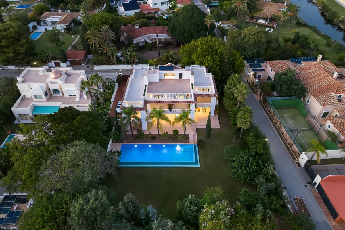 Detached Villa in Guadalmina Baja