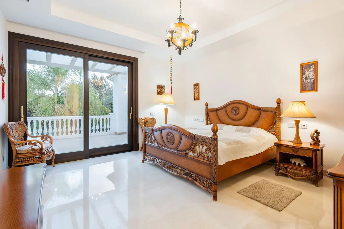 Detached Villa in Guadalmina Baja
