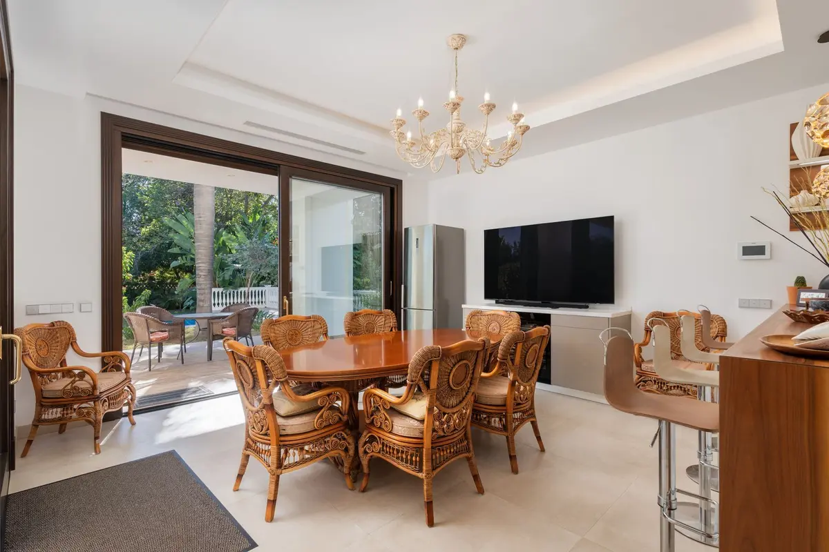 Detached Villa in Guadalmina Baja