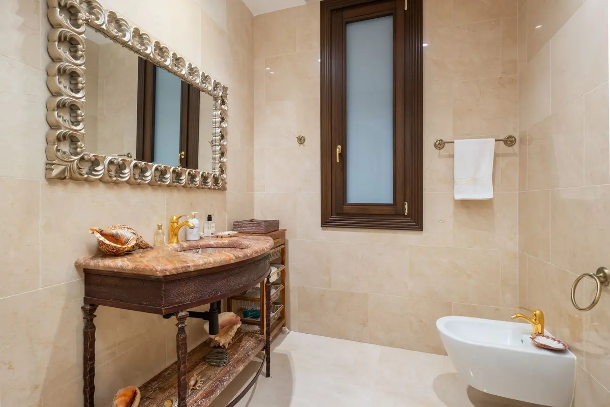Detached Villa in Guadalmina Baja