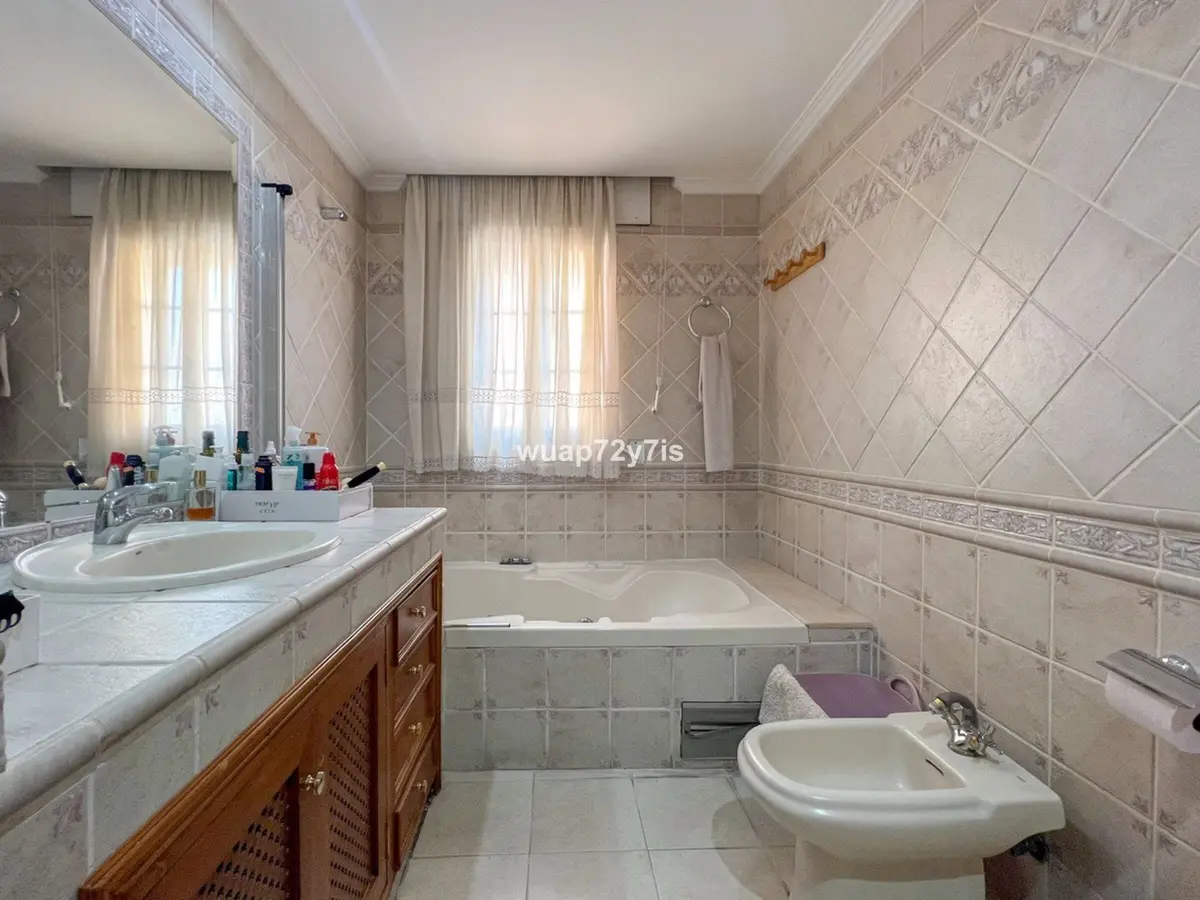 Semi-Detached House in Estepona