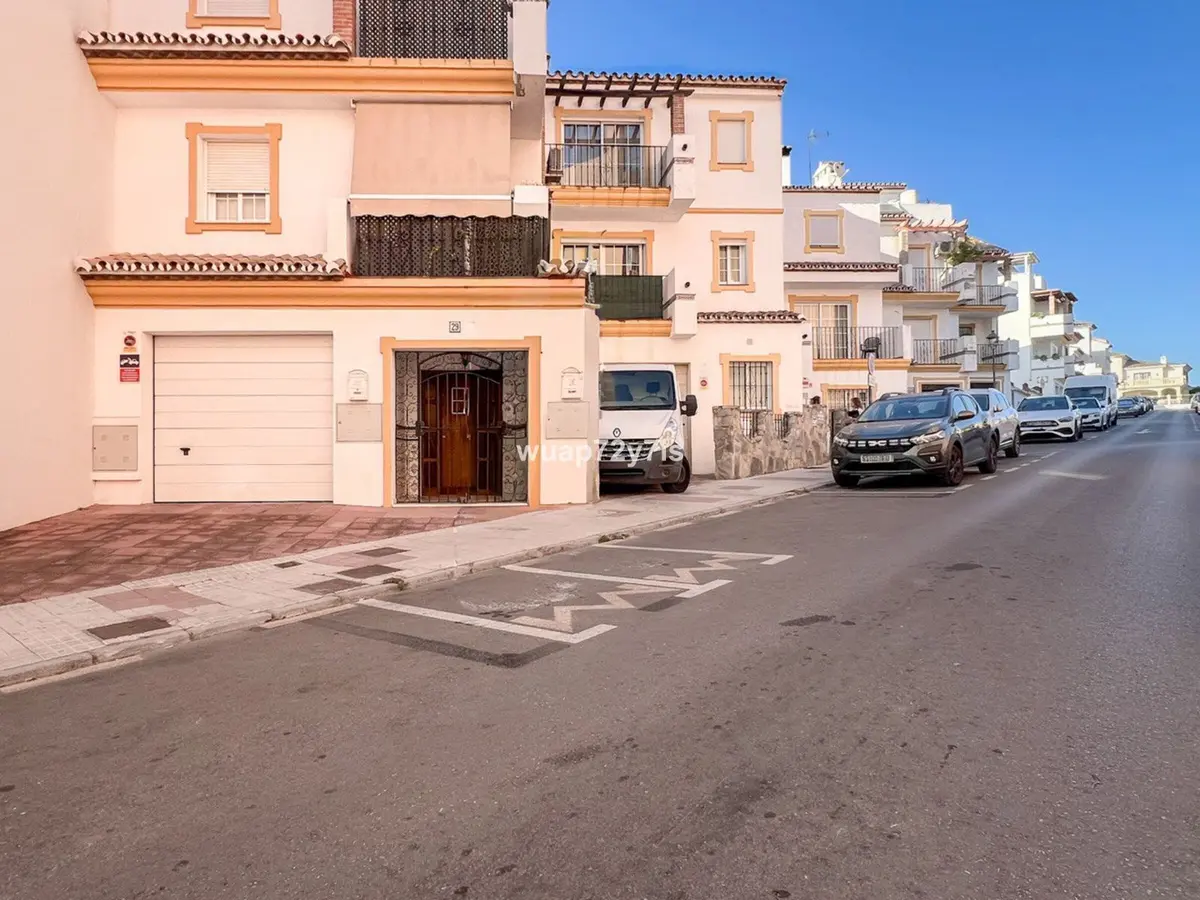 Semi-Detached House in Estepona